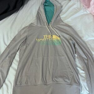 Size M North Face sweatshirt